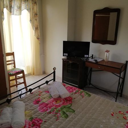 Studios Theodore Каламата Екстер'єр фото